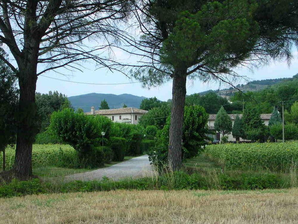 Hotel La Quiete Assisi Luaran gambar